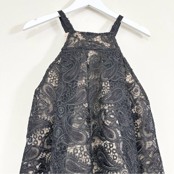 Amber Sakai Embroidered Lace Appliqué Oversized Flowy High Low Dress - Picture 7 of 15